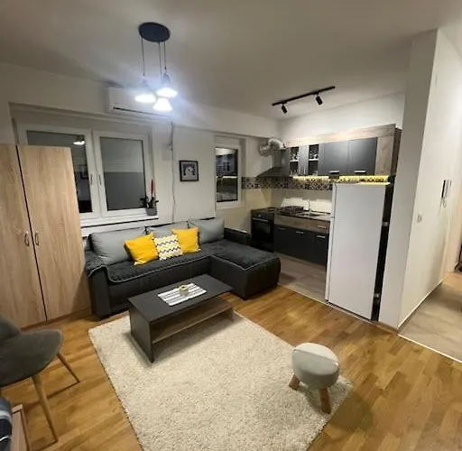 Cozy In * Скоп'є